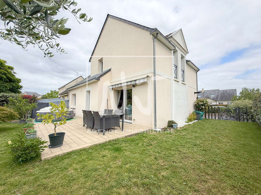 Maison à LES PONTS-DE-CE