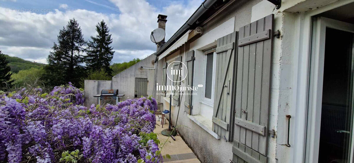 Maison à JUMILHAC-LE-GRAND