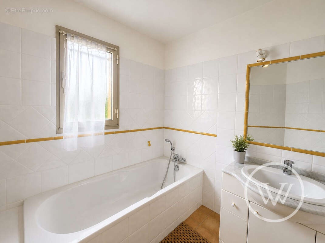 Appartement à SAINT-MANDRIER-SUR-MER