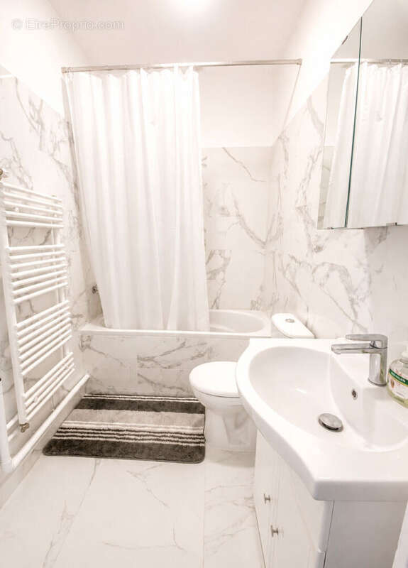 Appartement 44 m² - Rue du Faubourg du Temple, Paris 11 - photo 10