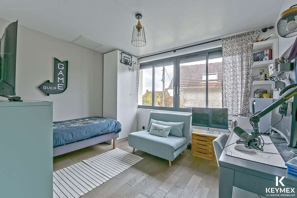 Maison à CHAMPAGNE-SUR-OISE