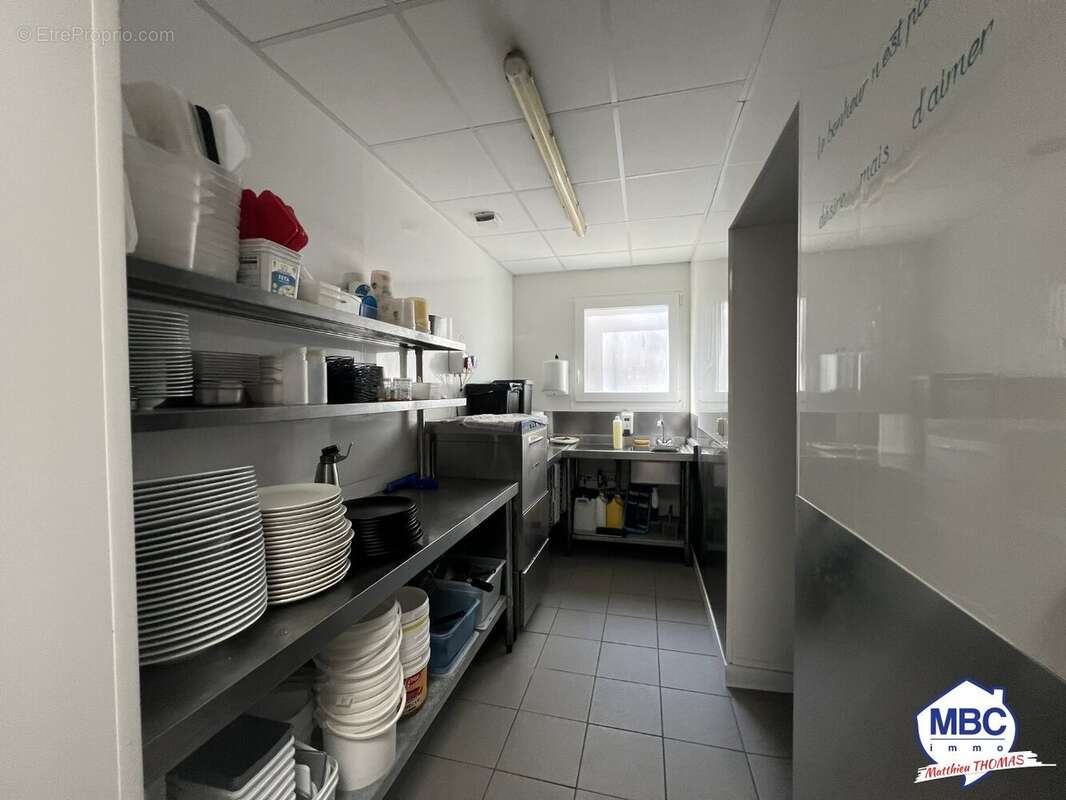 Commerce à LA POMMERAYE