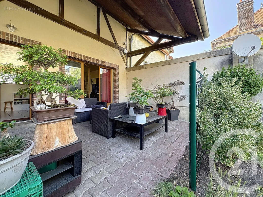 Appartement à SAINTE-SAVINE