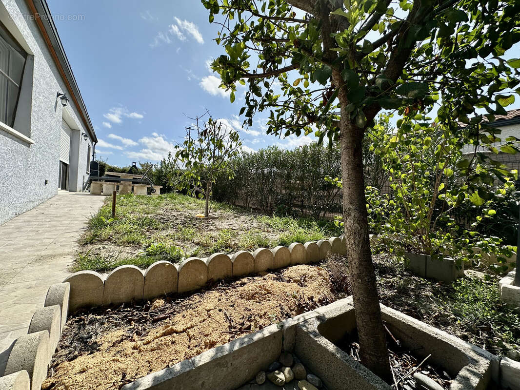 Maison à VILLASAVARY