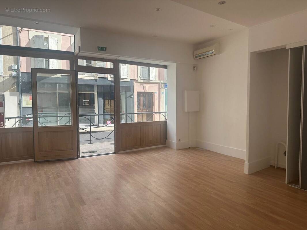 Commerce à TAIN-L&#039;HERMITAGE