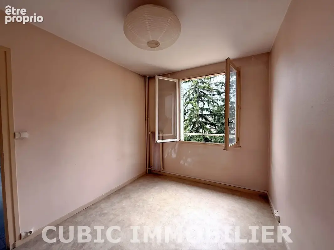 Appartement - 4 pièces - Villefranche-sur-Saône - photo 6