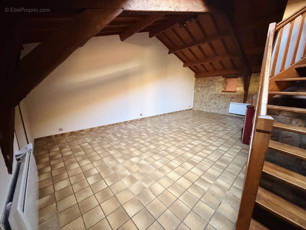 Maison de village en pierre avec terrasse, potentiel d’agrandissement   Colombier-le-Vieux - photo 6