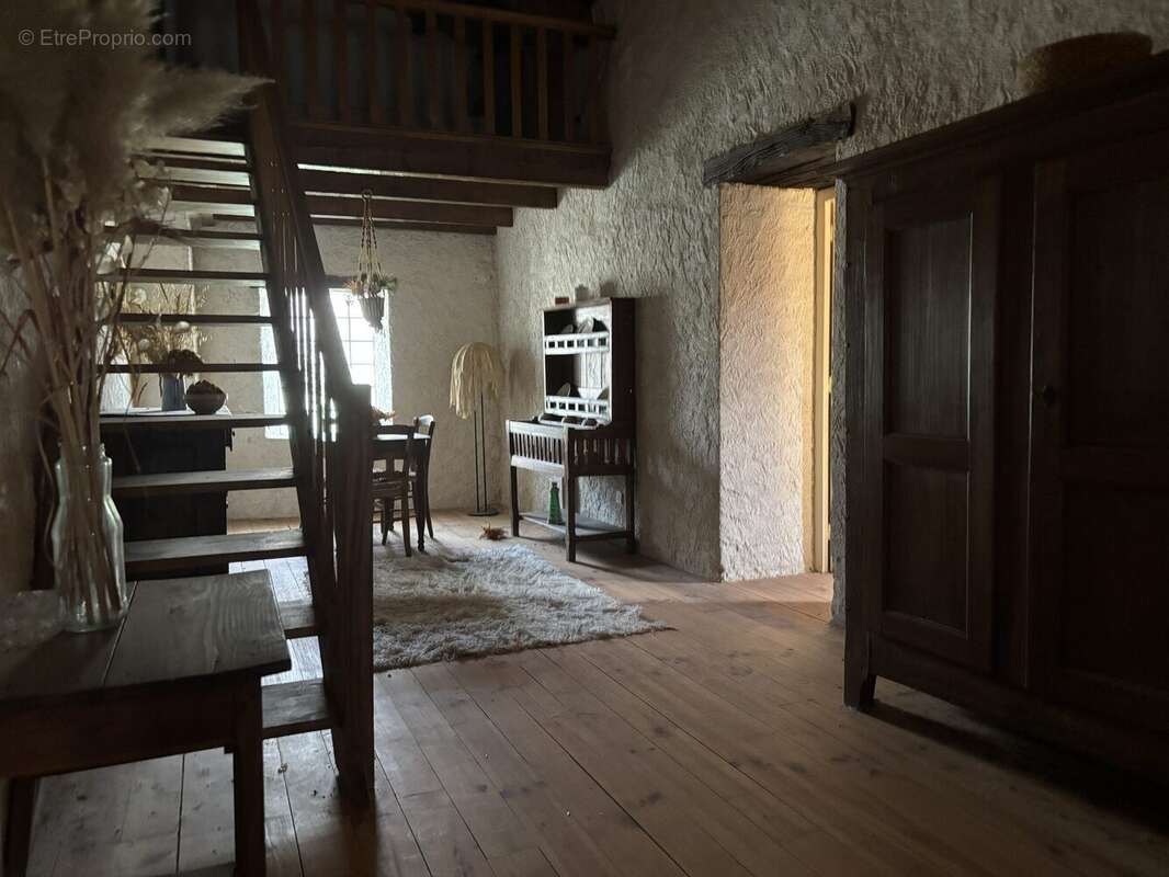 Maison 110 m² à Lavilledieu  - photo 7