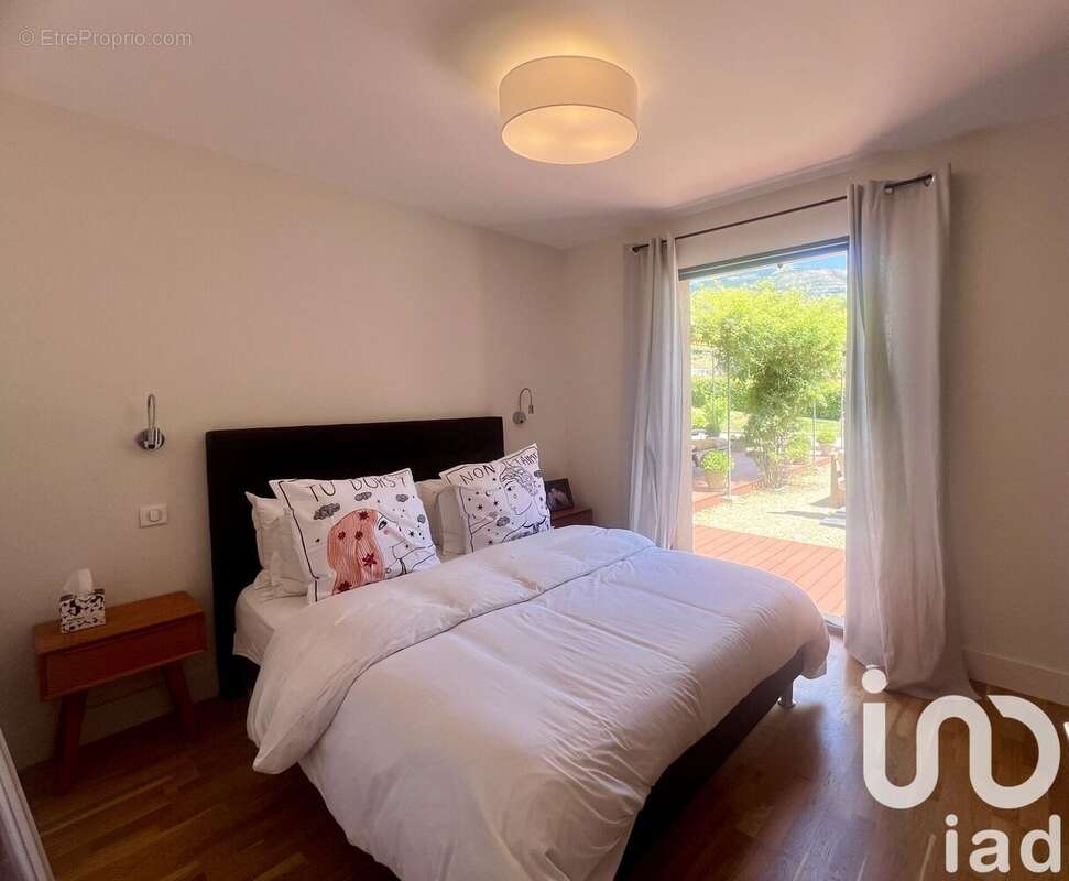 Photo 6 - Maison à LA ROQUE-ESCLAPON