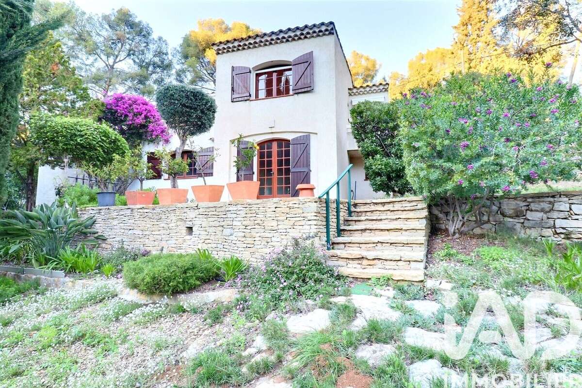 Photo 2 - Maison à CEYRESTE