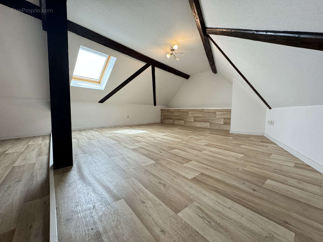 Mommenheim - Appartement type F3 en duplex - 80m2 carrez et 105m2 au sol - photo 8