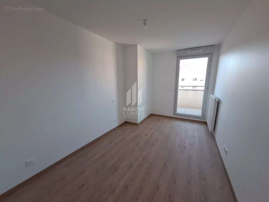 Appartement à MOIRANS