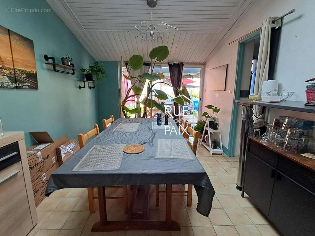 Charmante maison à Châtellerault avec cours et dépendance - photo 4