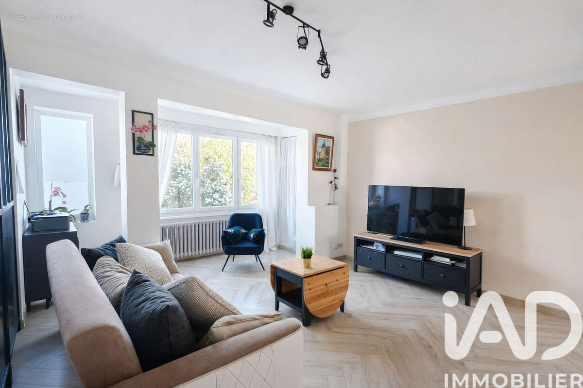 Photo 4 - Maison à SAINTE-GENEVIEVE-DES-BOIS