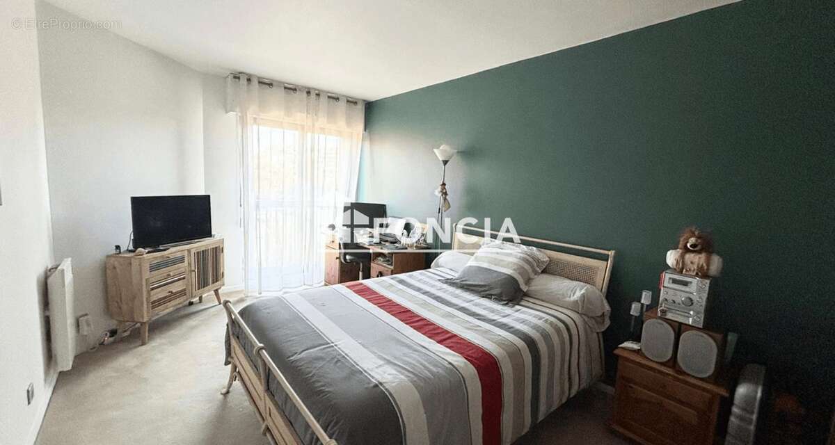 Appartement à BOURG-LA-REINE