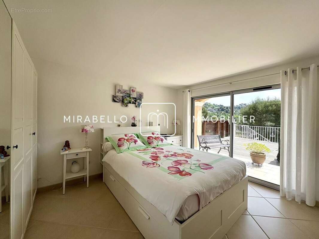 Maison 193 m² à Colomars  - photo 22