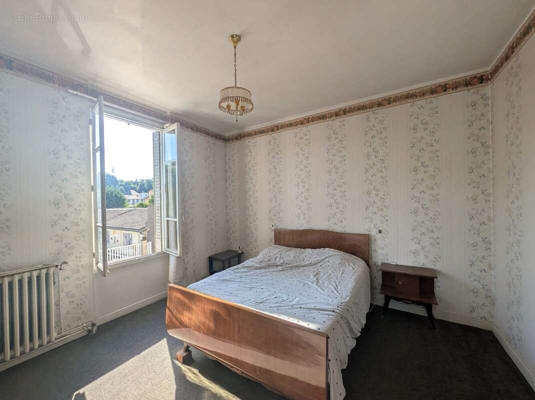 Maison 90 m² à Viriville  - photo 8