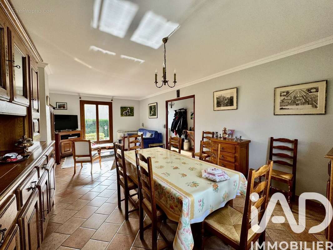 Maison 105 m² à Pont-Sur-Yonne  - photo 7
