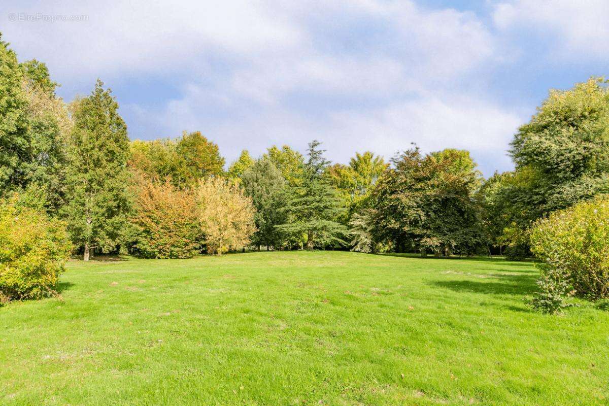 Maison à FRESNAY-SUR-SARTHE