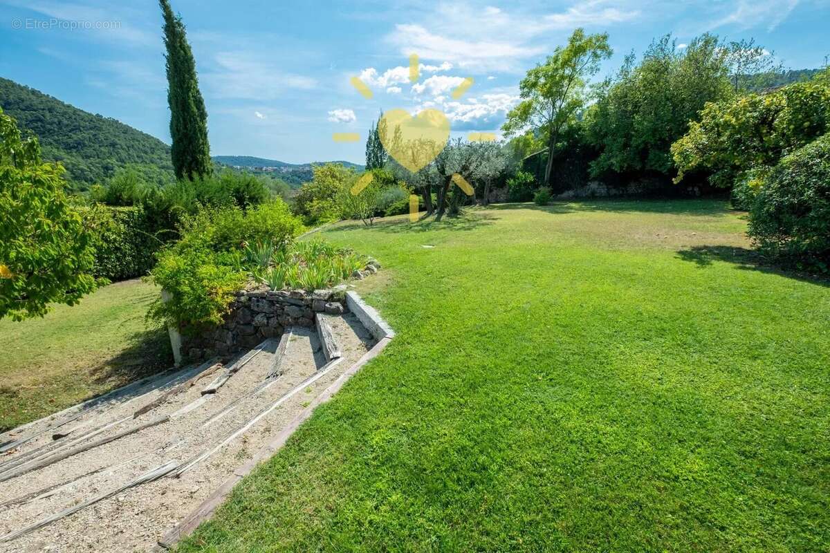BARGEMON : Très jolie villa avec vue panoramique - photo 4