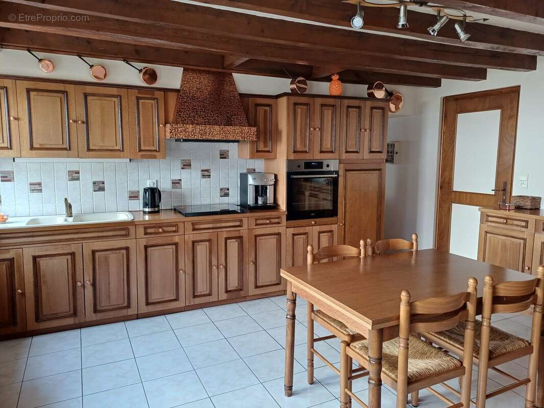 Maison à DIVONNE-LES-BAINS