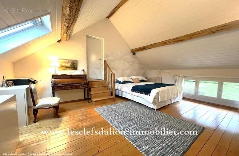 Maison à LORREZ-LE-BOCAGE-PREAUX