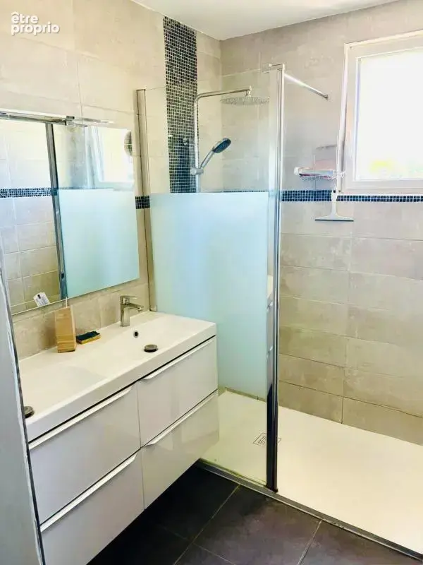 Maison 5 pièces 119 m² à vendre à Vaugneray (69670) - photo 7