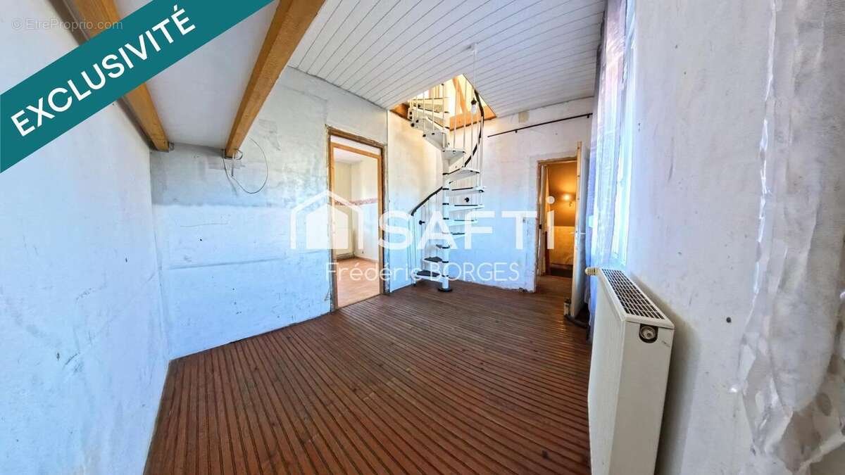 Maison 77 m² à Urvillers  - photo 6