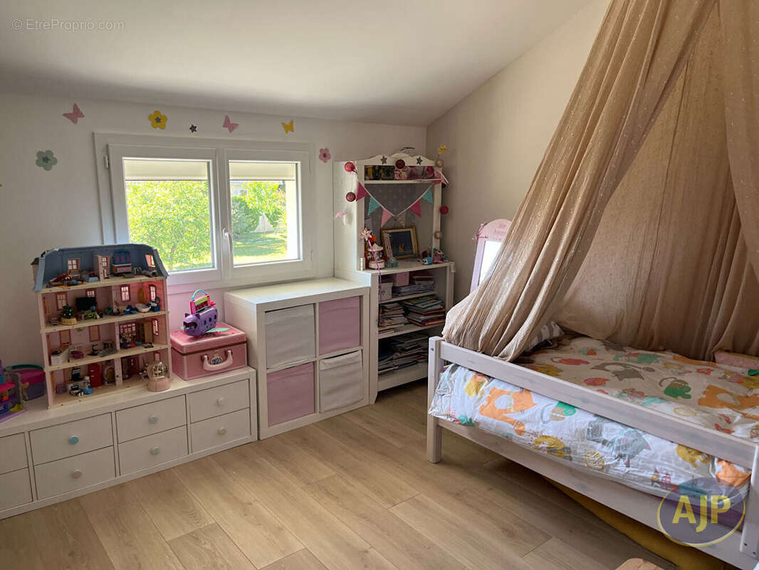 Maison à SAINT-MEDARD-EN-JALLES