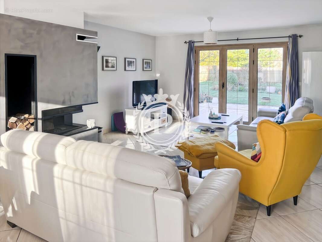 Maison à GARANCIERES