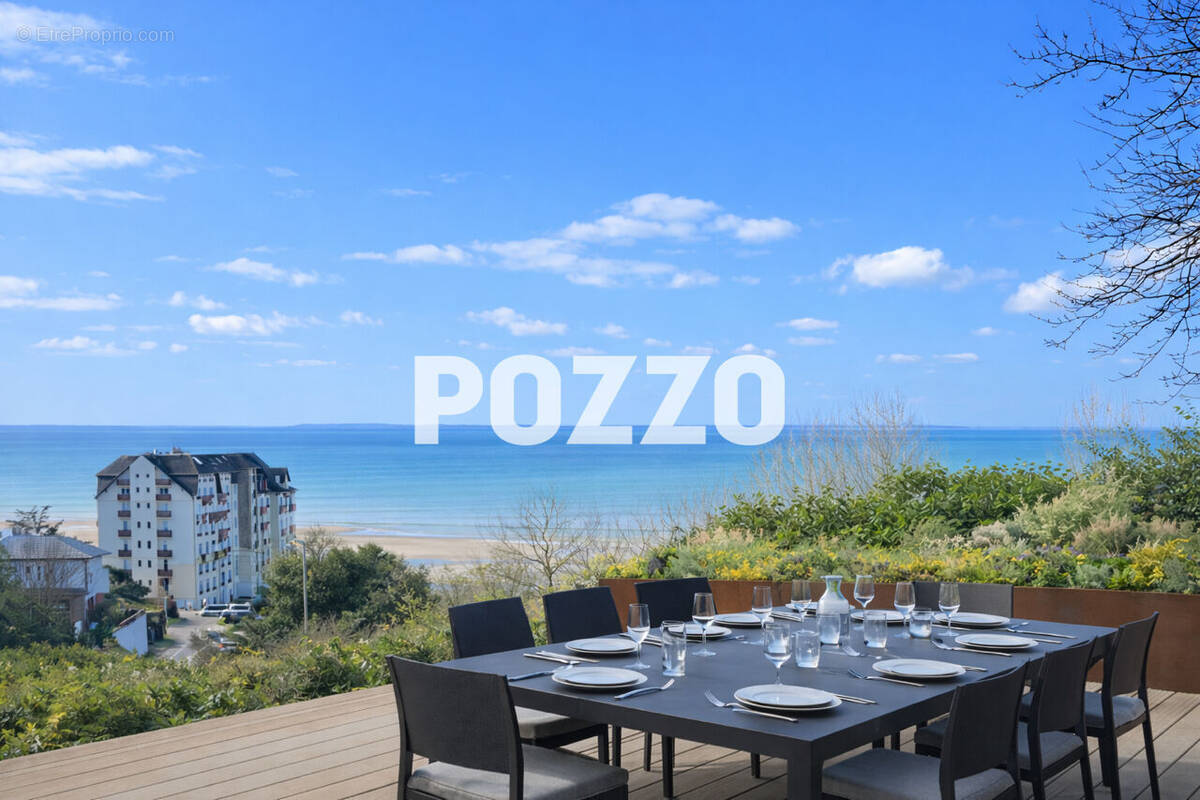 Maison à DONVILLE-LES-BAINS