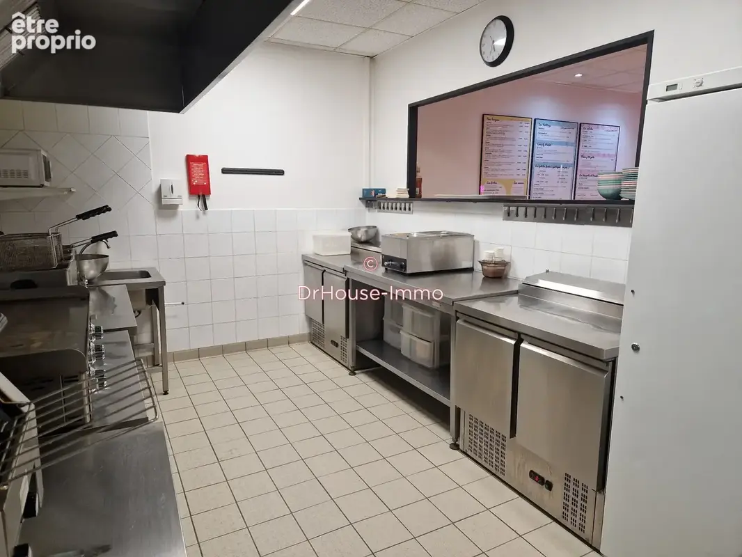 Commerce 100 m² à vendre à Lissieu (69380) - photo 19