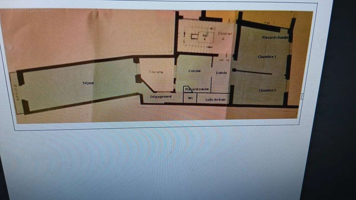 Appartement à PARIS-3E