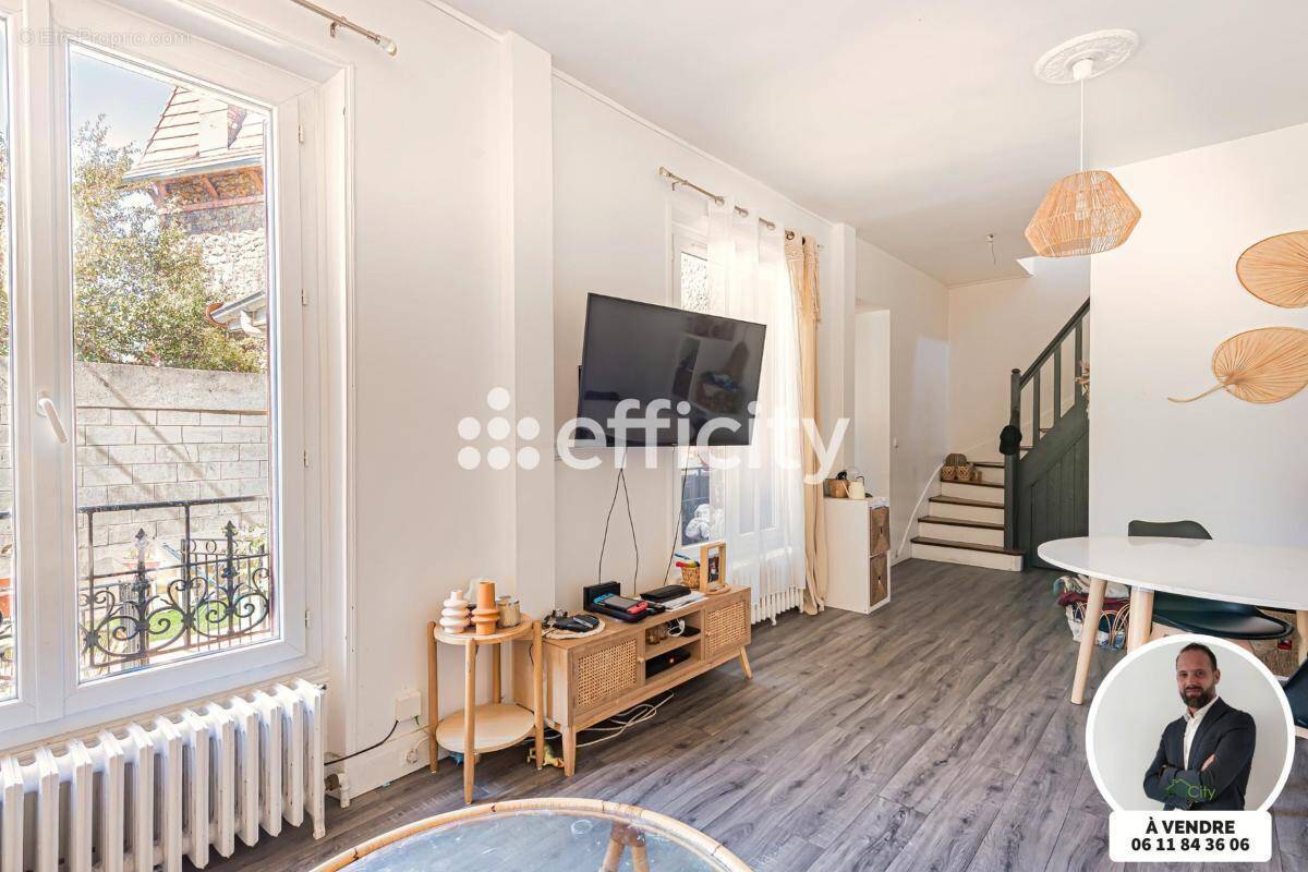 Maison à VILLENEUVE-LE-ROI