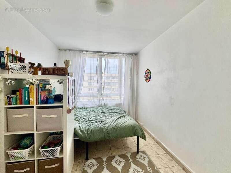 Appartement à AUBERVILLIERS