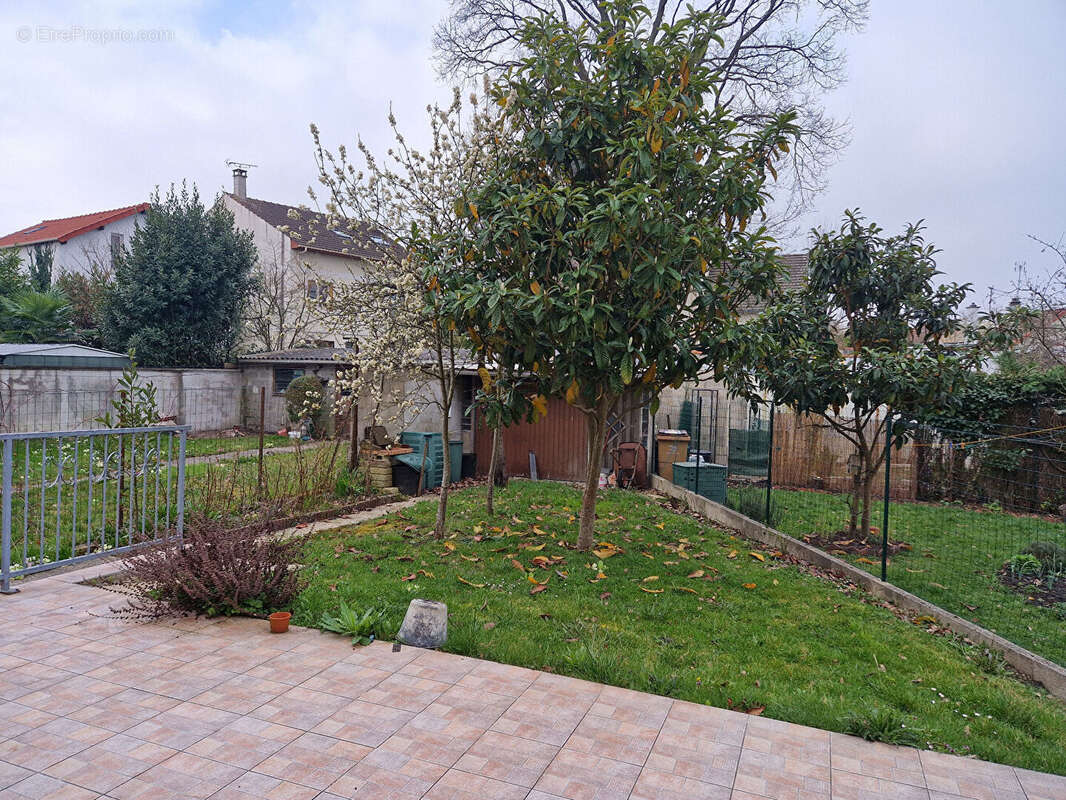 Maison à LIVRY-GARGAN