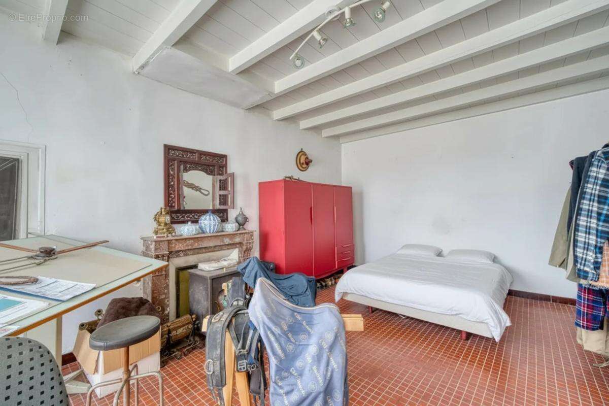 Maison de 8 pièces de 244 m² à Saint-Sever-de-Saintonge - photo 10