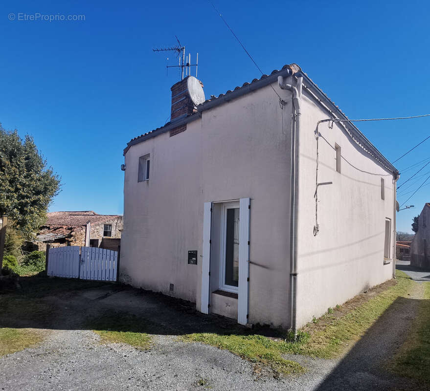 Maison à BEAUREPAIRE