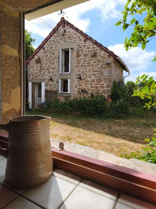 Maison à vendre 5 pièces LA CHAPELLE BALOUE (23) proche de A20 Limoges Paris - photo 4