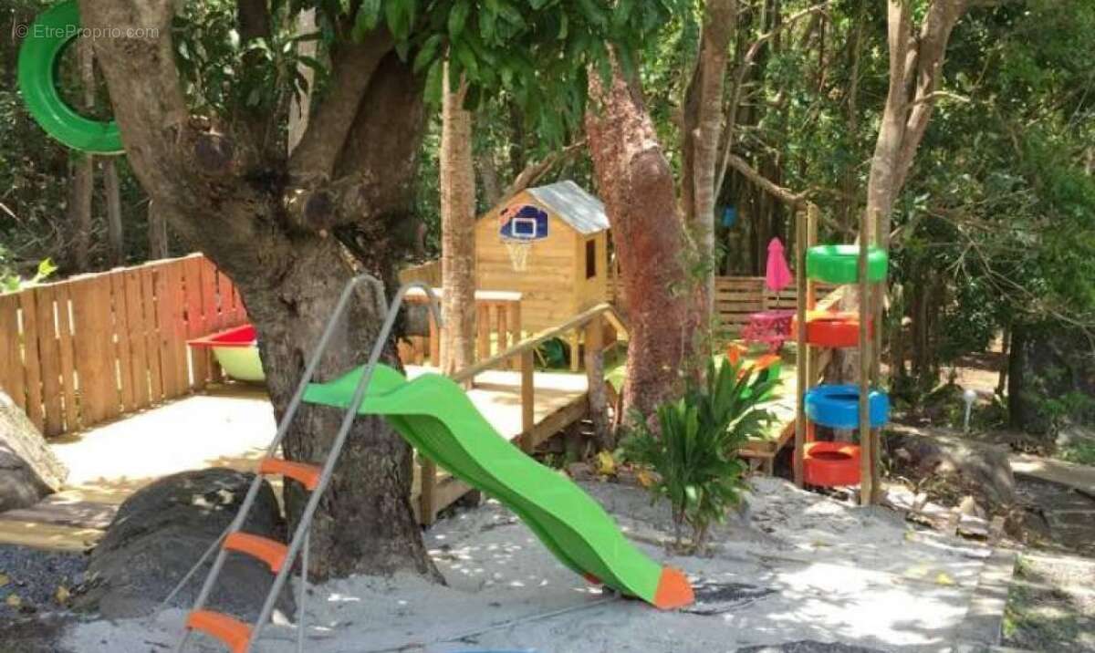 Terrain à POINTE-NOIRE