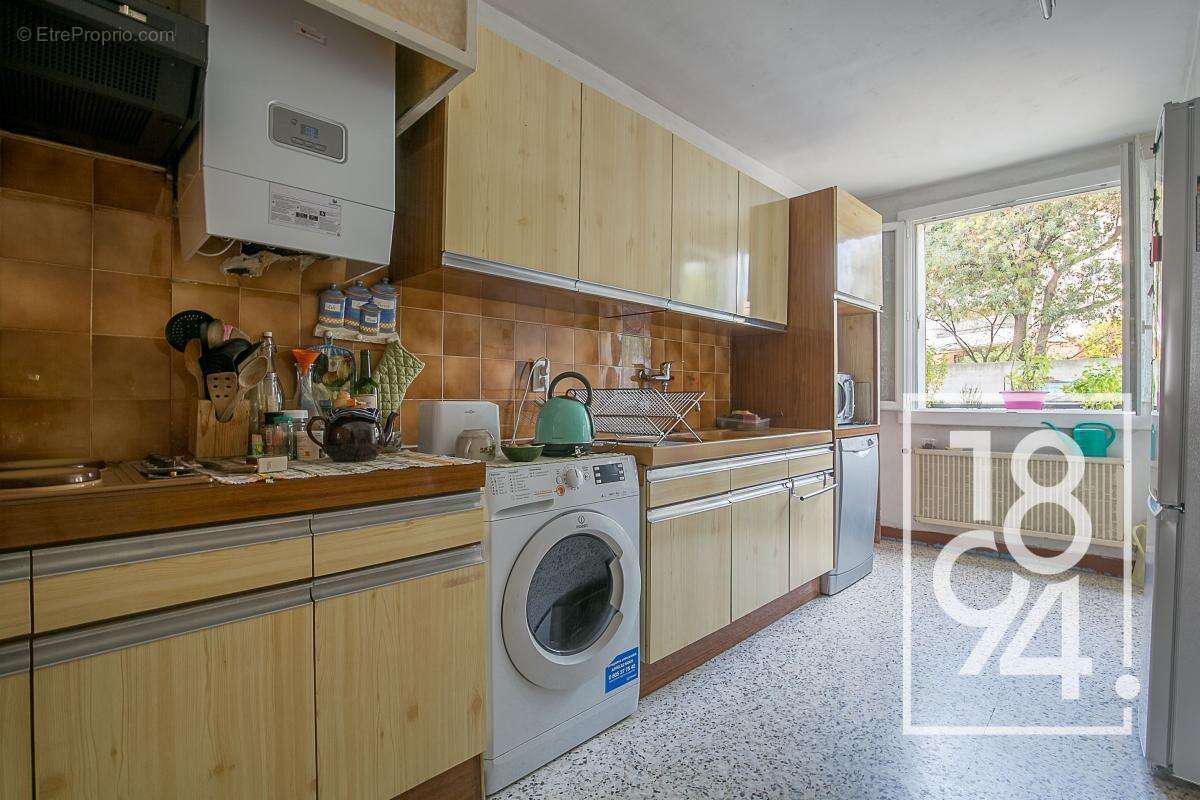 Appartement à MARSEILLE-13E