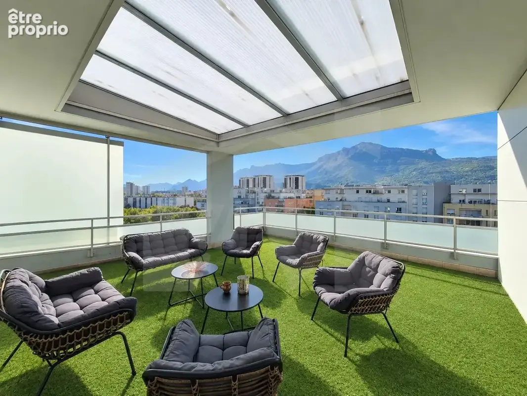 5P+C de 113m2 au dernier étage avec terrasse et vue panorami - photo 1