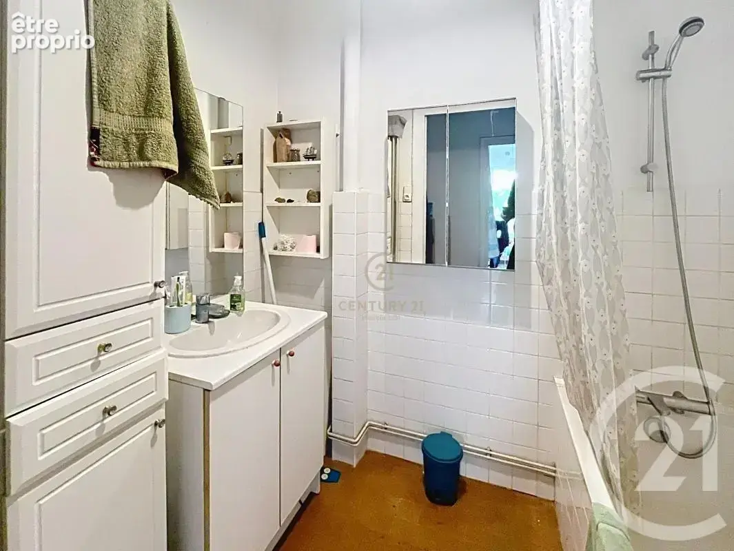 Appartement 1 pièce 34 m² à vendre à Lyon-8e (69008) - photo 3