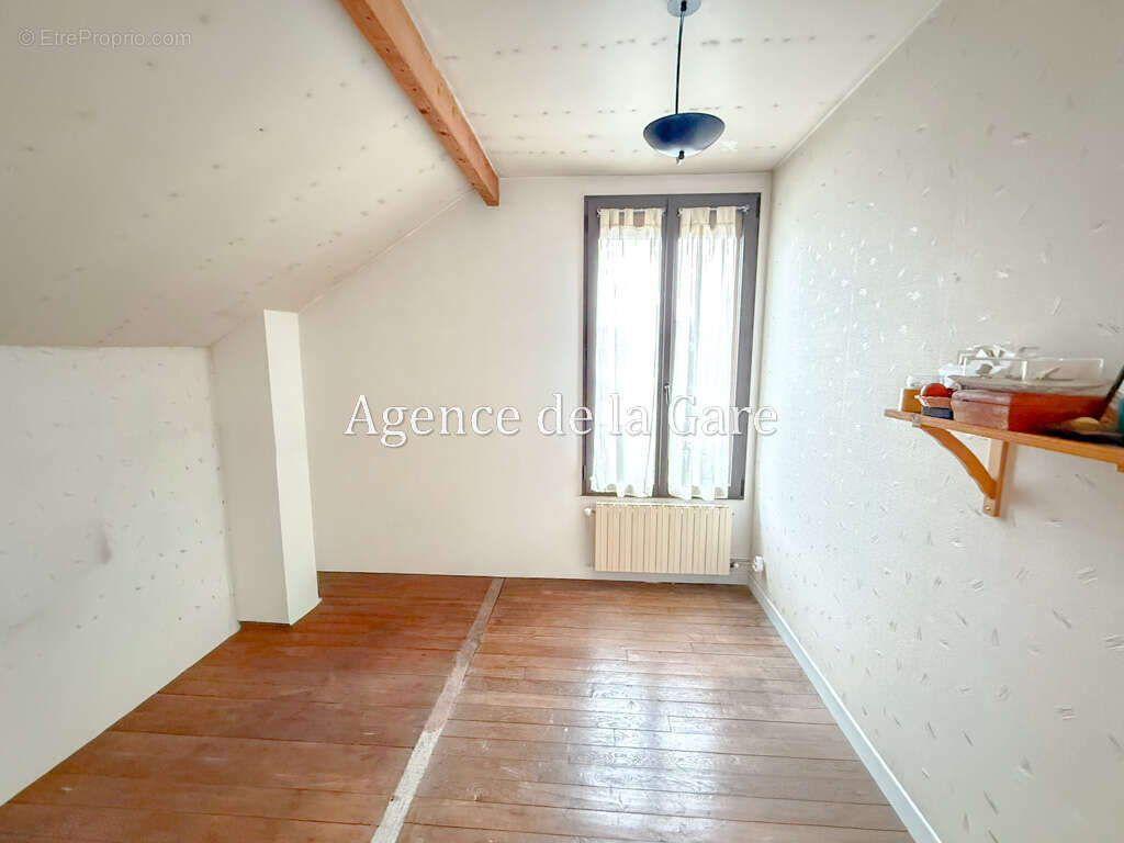 Maison à SARTROUVILLE