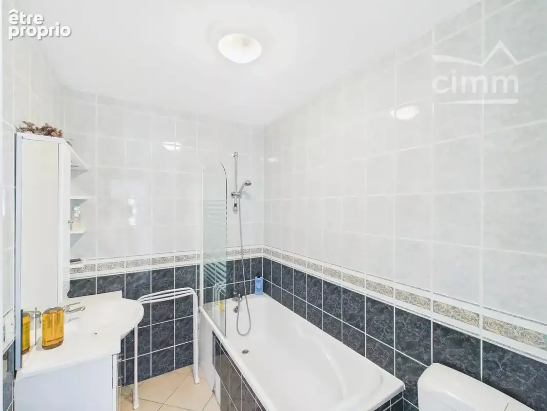 Villa 4CH de plain pied avec piscine et jacuzzi - Lagorce, Ardèche - photo 10