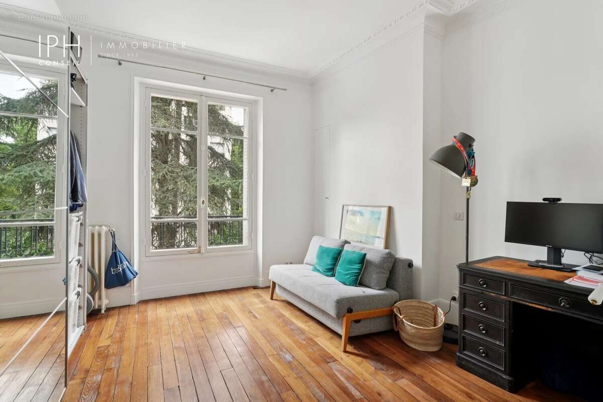 Appartement à NEUILLY-SUR-SEINE