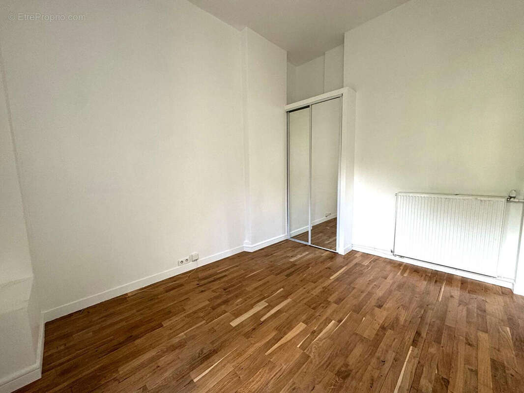 Appartement à NANTERRE