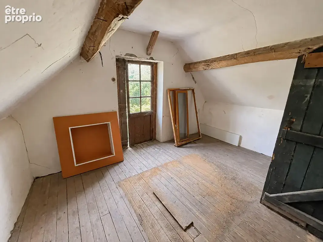 Maison en pierres avec jardin et dépendances - photo 16