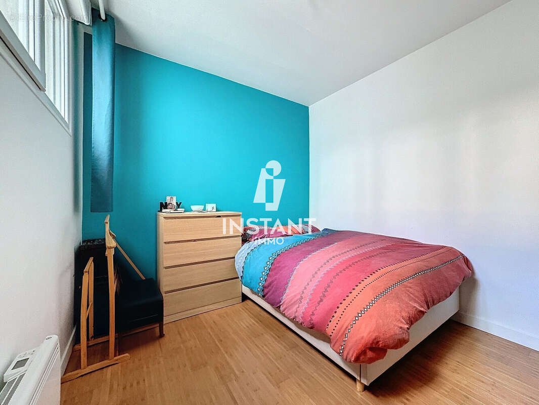 Appartement à CHARENTON-LE-PONT