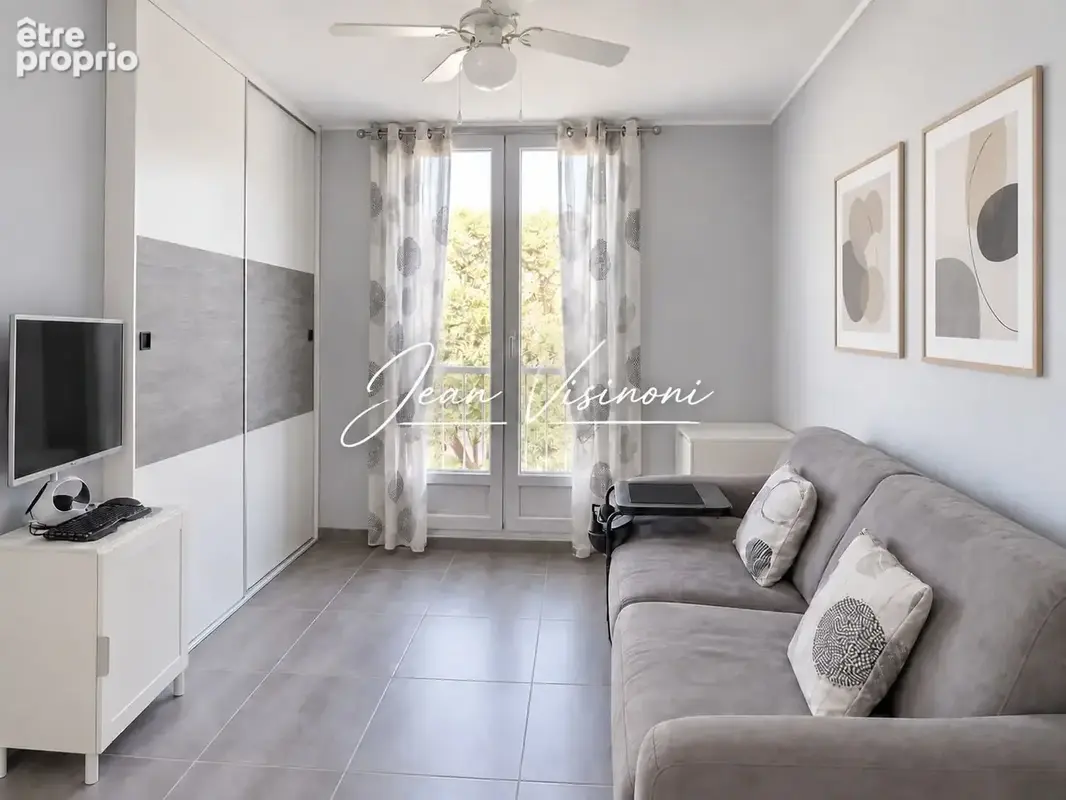 Appartement 5 pièces 90 m² à vendre à Marignane (13700) - photo 8